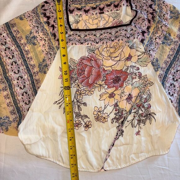 Free People Blue Nile Printed Top Blouse Batwing Soft Floral size Small - Picture 10 of 11